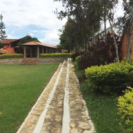 Hotel Cristo Rey Campestre Los Santos  Zewnętrze zdjęcie