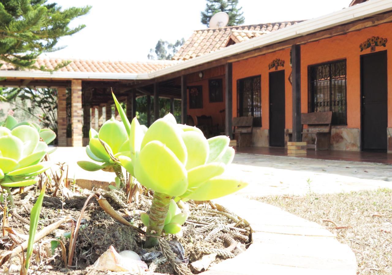 Hotel Cristo Rey Campestre Los Santos  Zewnętrze zdjęcie